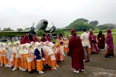 TK-EduTrip-Lanud-Halim-Perdana-Kusuma-2025-28
